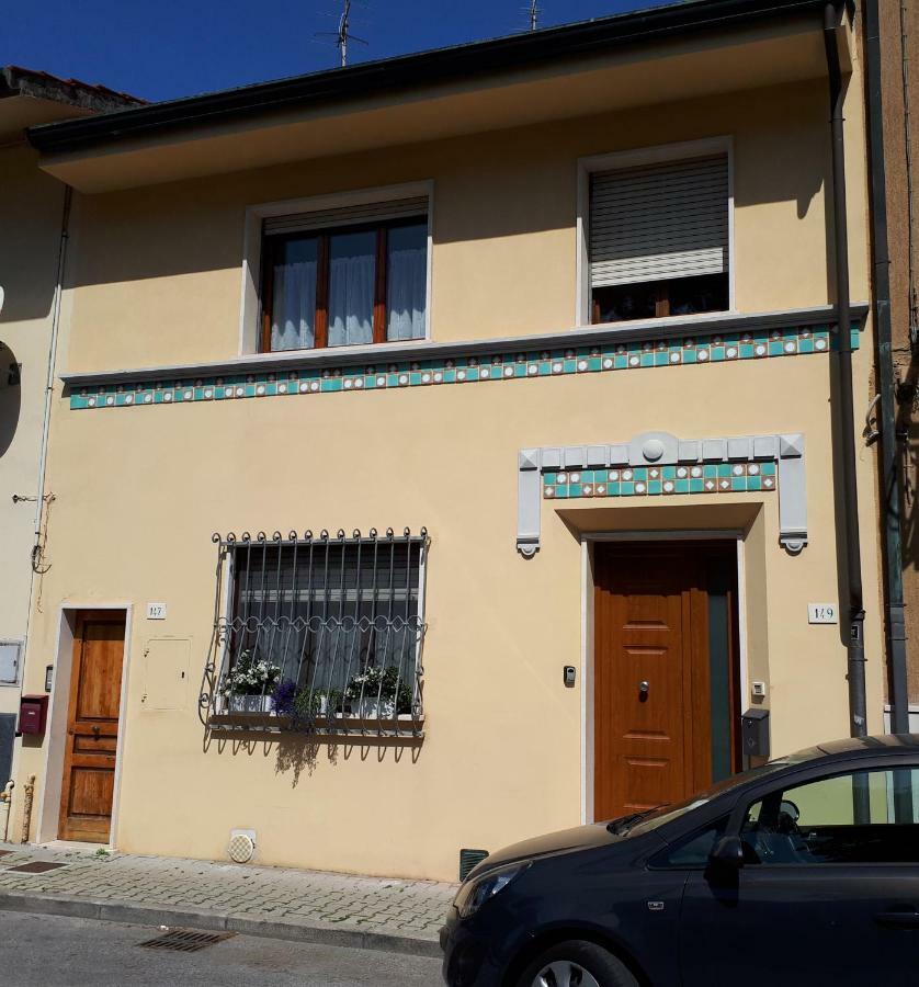 הוילה וירג'יו Casa Mario Dei Pini מראה חיצוני תמונה